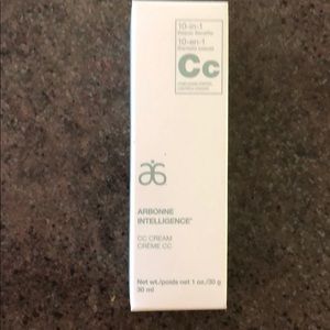 Arbonne Intelligence CC Cream - Light